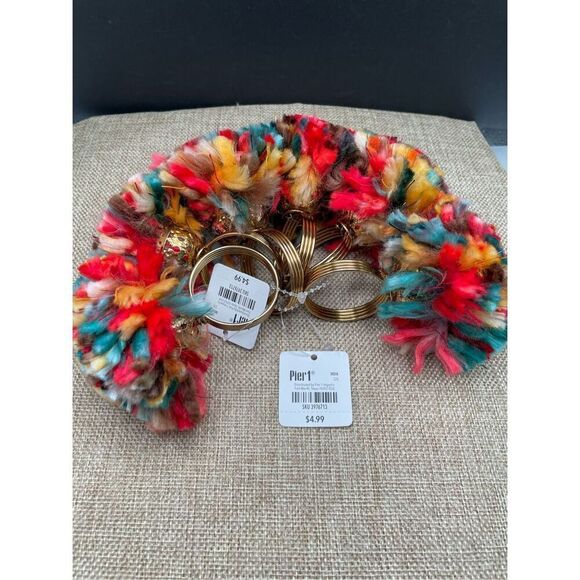 New Pier One Set of 6 Multicolored Napkin Rings Pom Poms Festive - Picture 3 of 6